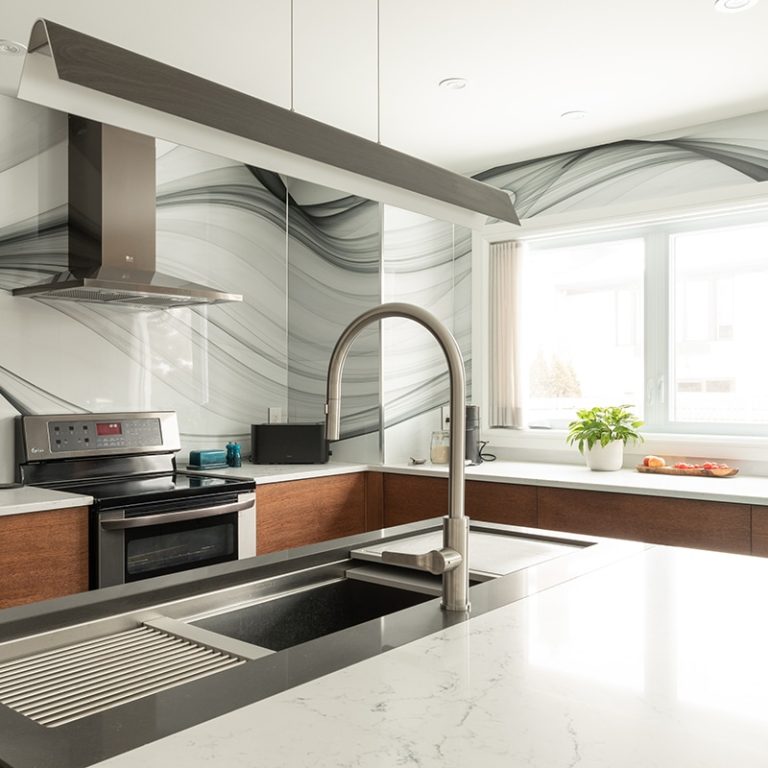 Installation of Muraluxe Panels for a Kitchen Backsplash - Salois.