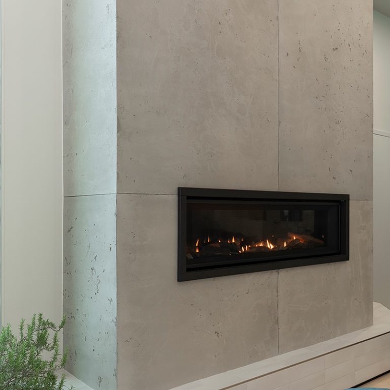 Raw-Finish Peau de béton Panels - Habitat Morin Heights.